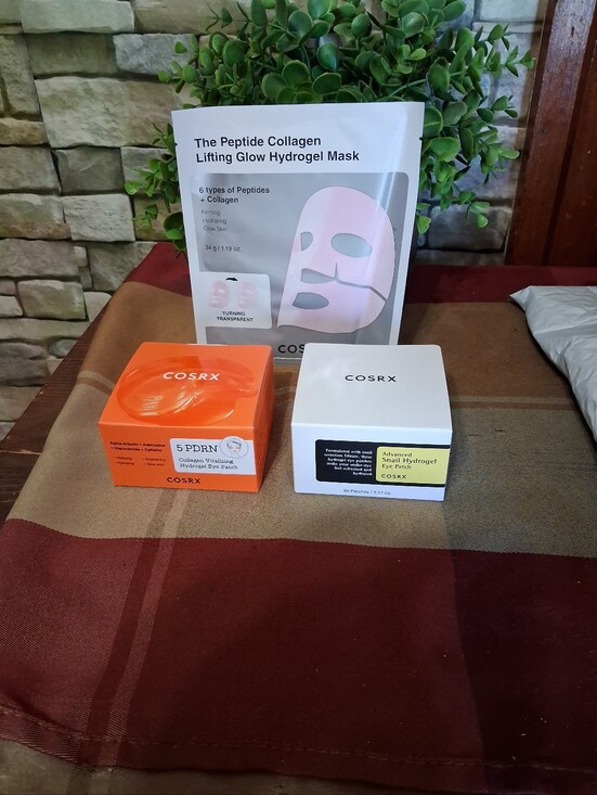 COSRX Other - COSRX Skincare Set With Peptide Collagen Mask